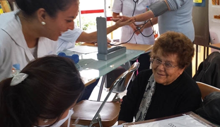 Aprender Geriatría a Distancia