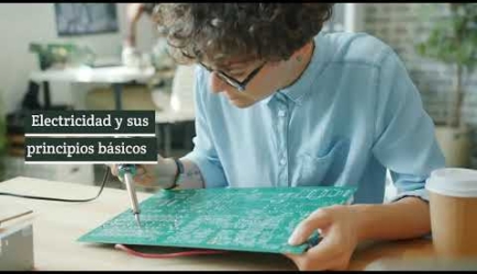 ¿Cuánto tiempo dura la FP para convertirte en Técnico en Electrónica y Microelectrónica y cuáles son las asignaturas que aprenderás?